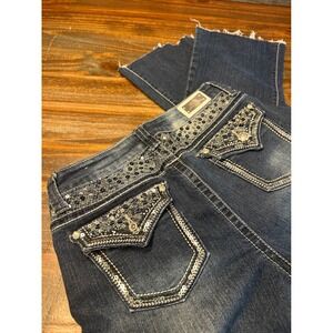 One5One Jeans Women's Size 10 Embellished‎ Pockets Dark Wash Denim Raw Hem